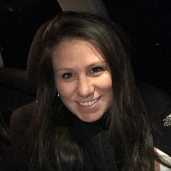Meet your Posher, Erin - Picture 1 of 1